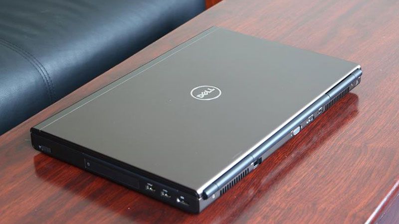 nhung-dong-laptop-cu-chuyen-do-hoa-gia-re-cua-dell-1