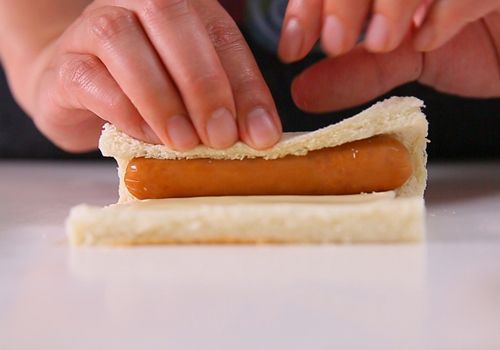 sandswich cuộn xúc xích 5