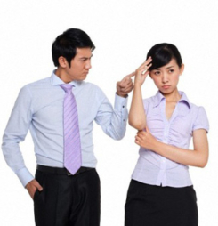 Đàn ông đánh vợ…gọi là gì?